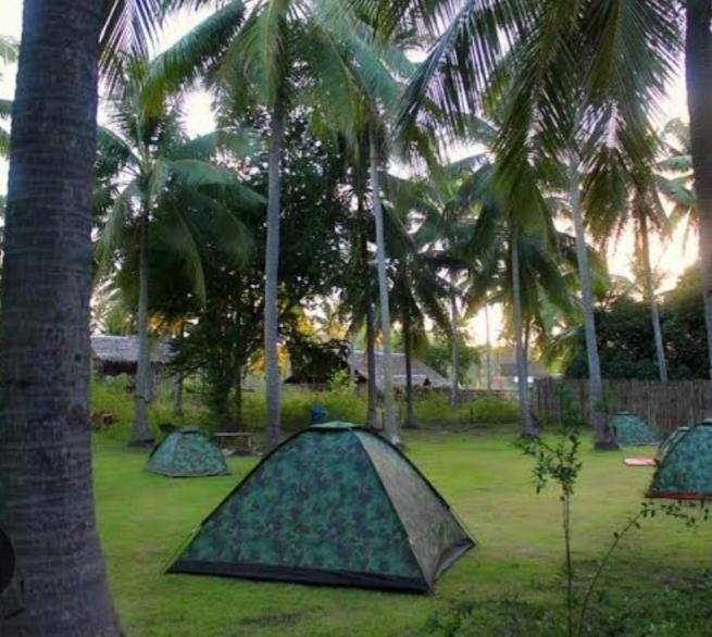 Nirvana Bamboo Houses & Dive Resort Моалбоал Екстериор снимка